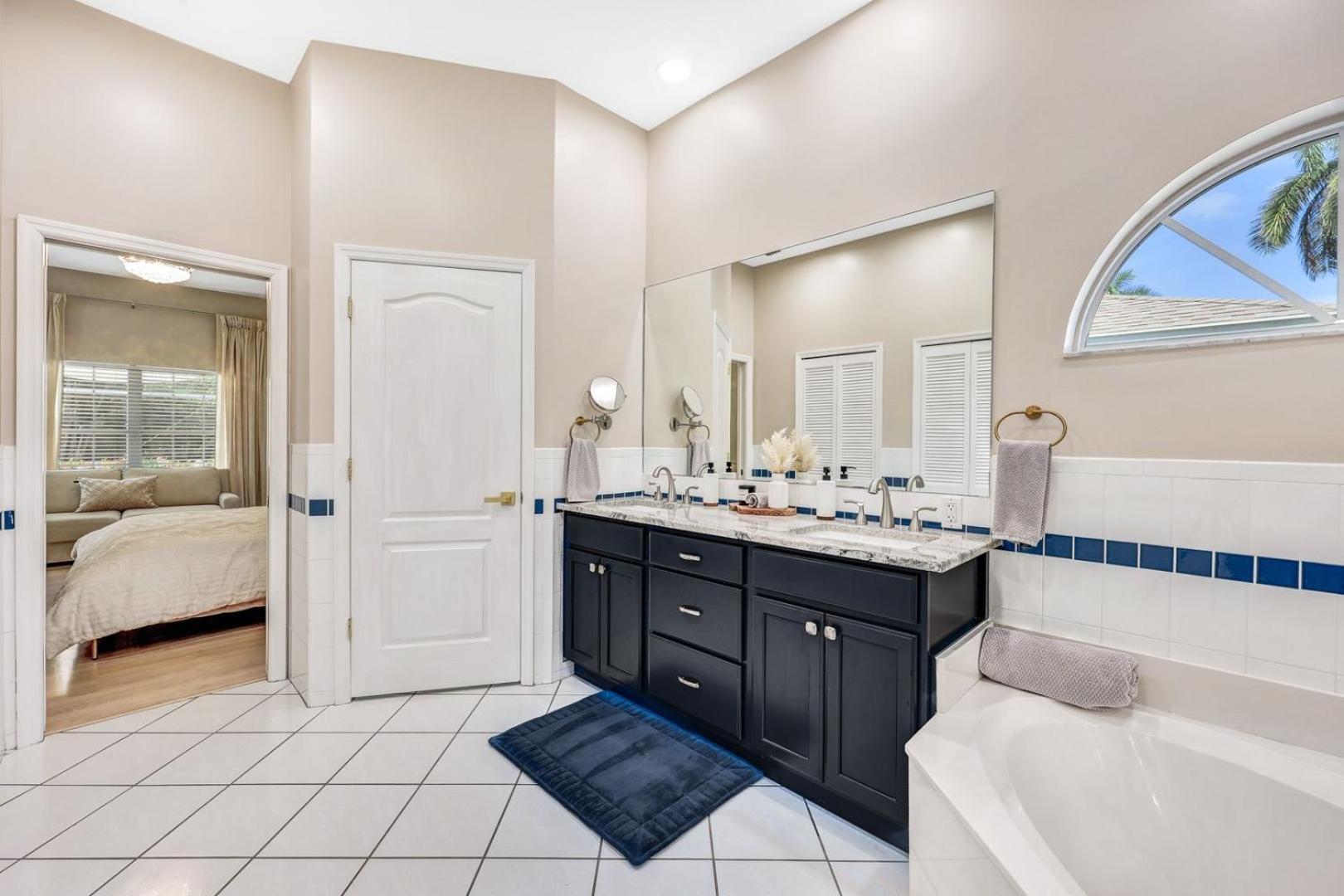 Lux Family 3 Bedroom With Pool Villa Walk To Beach And Mercato North North Naples المظهر الخارجي الصورة