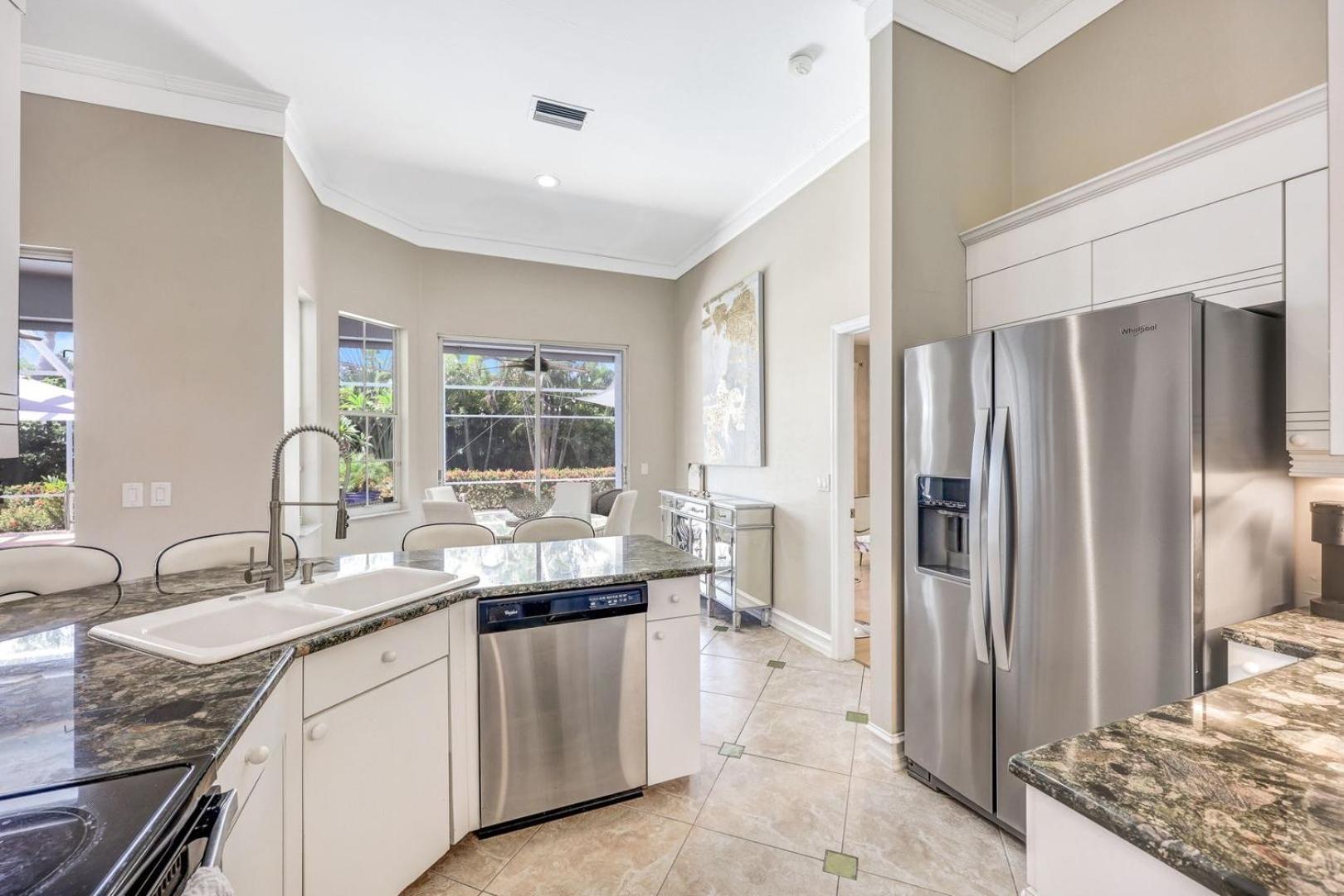 Lux Family 3 Bedroom With Pool Villa Walk To Beach And Mercato North North Naples المظهر الخارجي الصورة